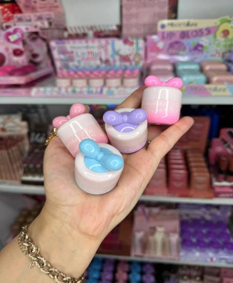 رژلب خمیری پاپیونی موکالر